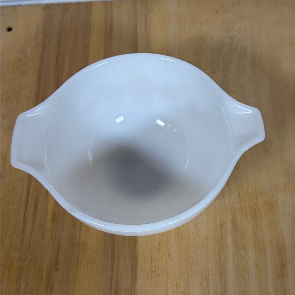Pyrex Vintage Dish - Picture 2 of 5